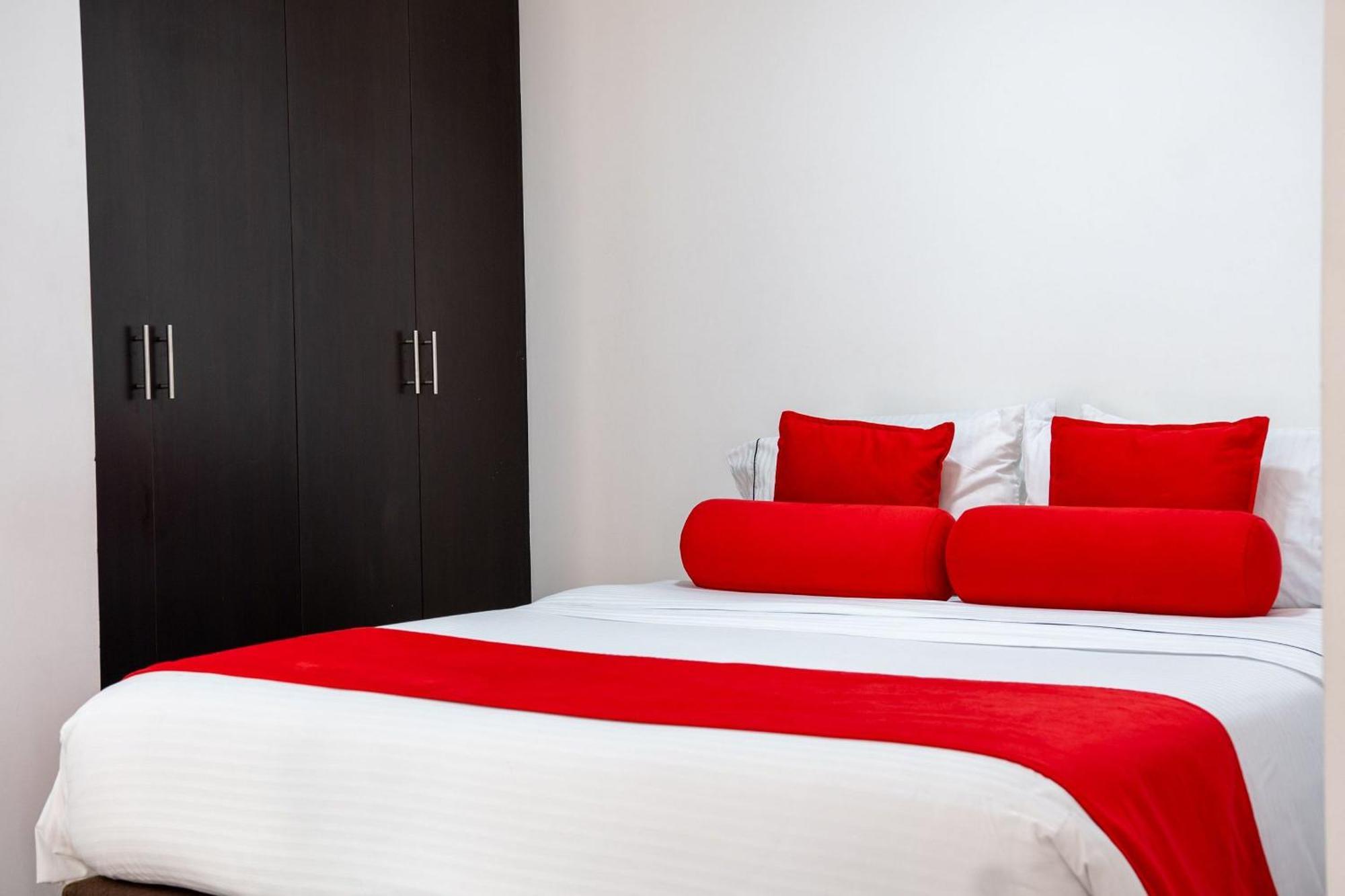 Hotel Piaro In Suites Cali Zewnętrze zdjęcie