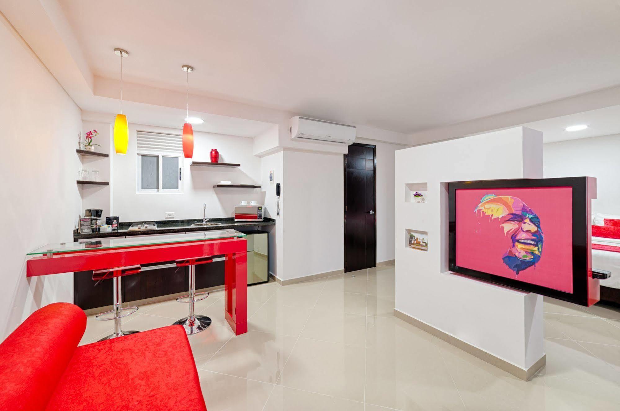 Hotel Piaro In Suites Cali Zewnętrze zdjęcie